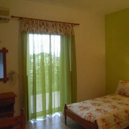 Yalis Apartment Achladies (Skiathos)